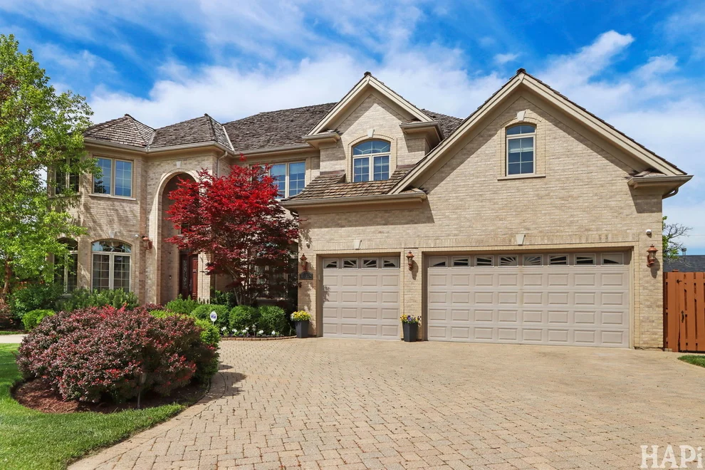 Unit for sale at 4842 N Vine Avenue, Norridge, IL 60706