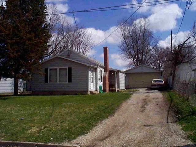 Unit for sale at 604 S Western Avenue, Bloomington, IL 61701