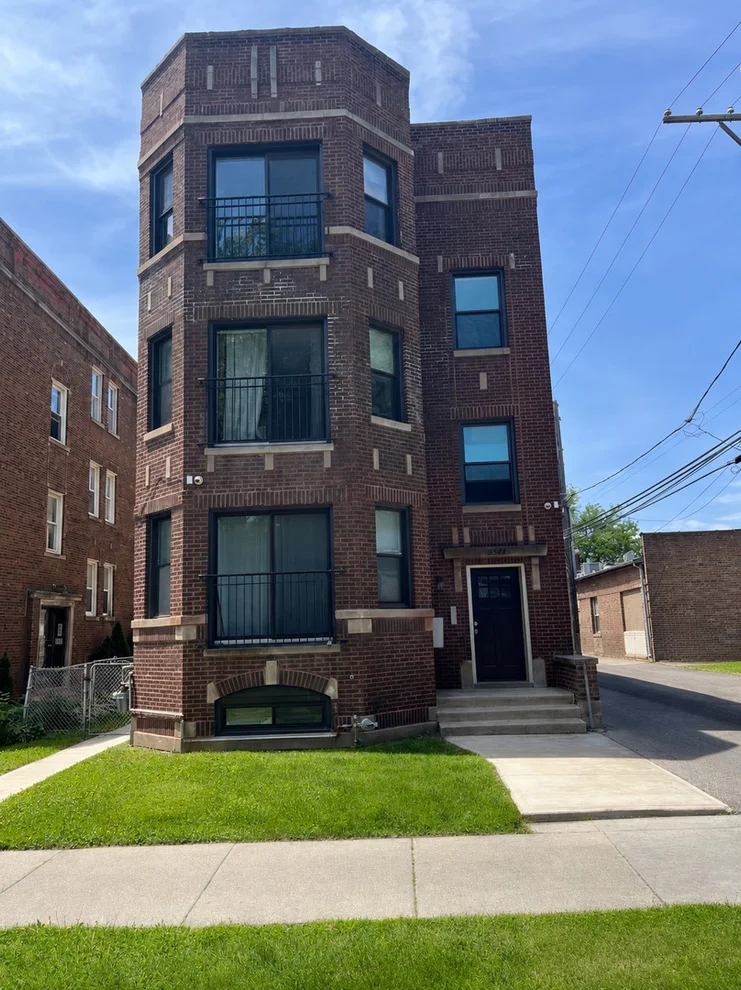 Unit for sale at 6344 N Artesian Avenue, Chicago, IL 60659