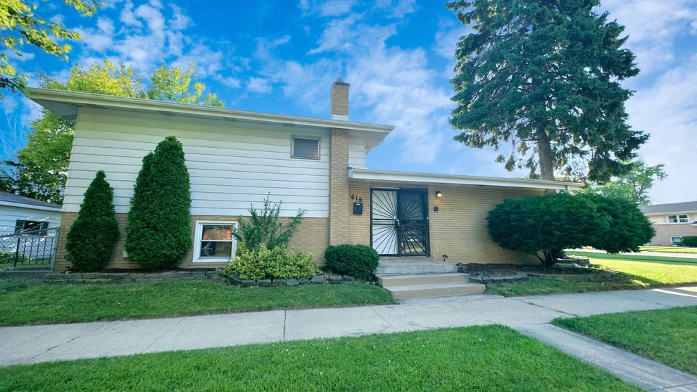 Unit for sale at 619 E 152nd Street, Dolton, IL 60419