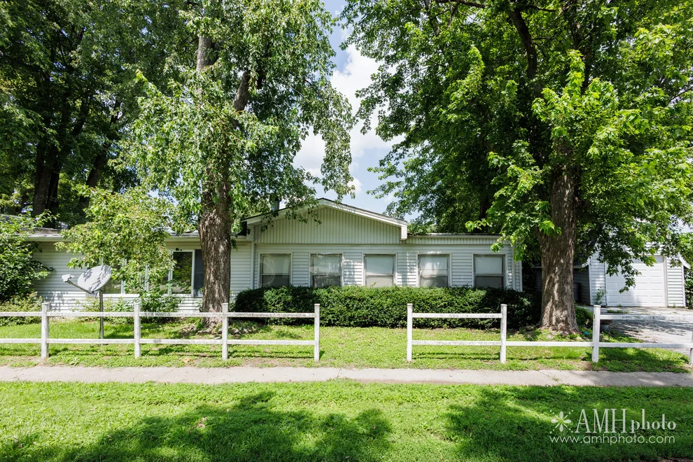 Unit for sale at 5187 E Center Street, Bourbonnais, IL 60914