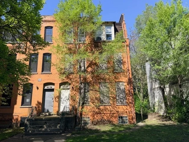 Unit for sale at 10522 S MARYLAND Avenue, Chicago, IL 60628