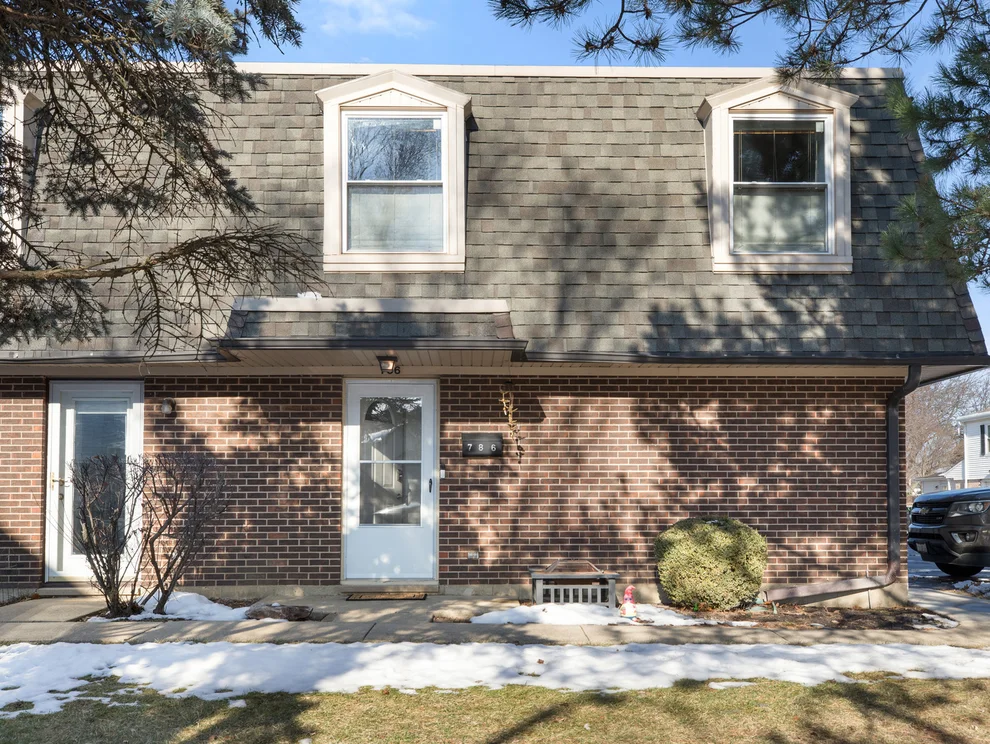 Unit for sale at 786 Pahl Road, Elk Grove Village, IL 60007