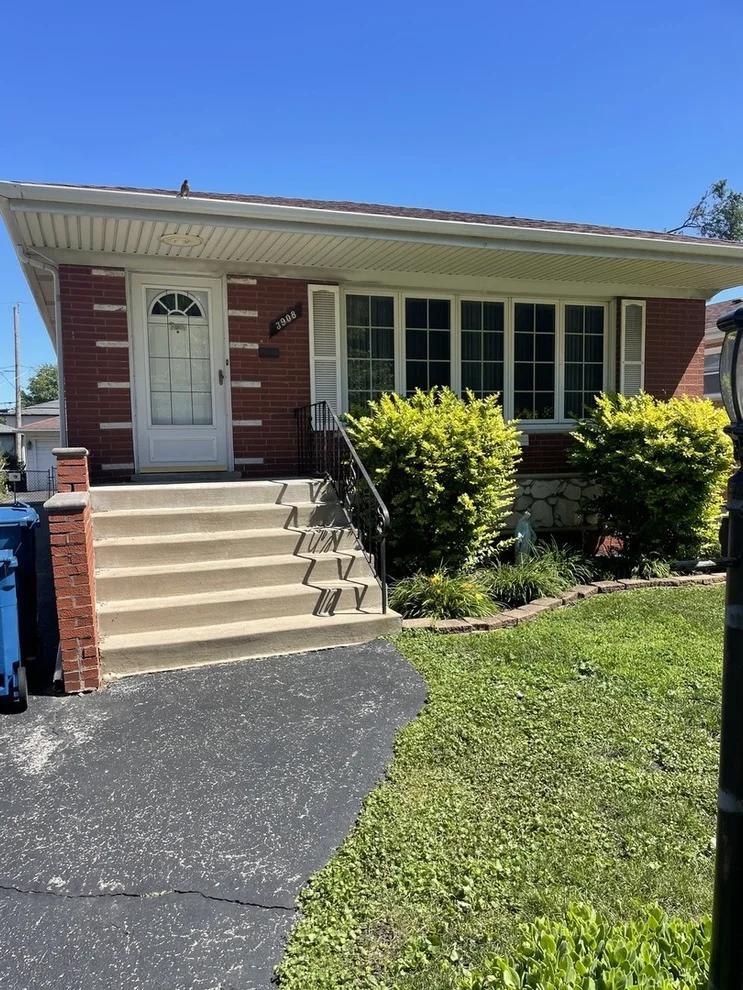Unit for sale at 3908 W 117TH Street, Alsip, IL 60803