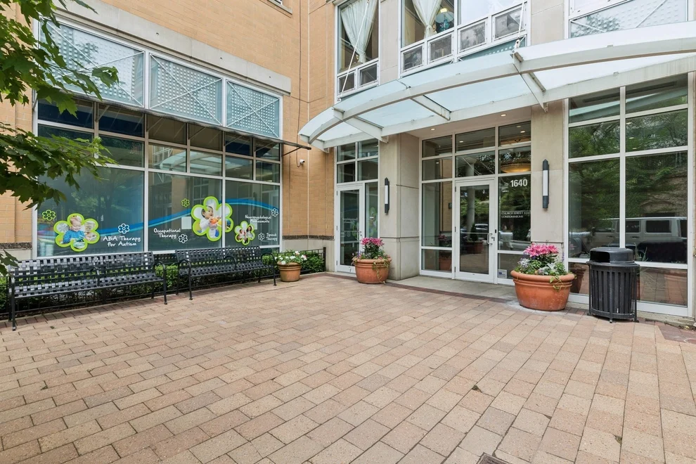 Unit for sale at 1640 Maple Avenue, Evanston, IL 60201