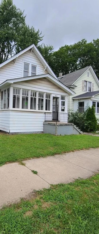 Unit for sale at 616 Ingraham Avenue, Calumet City, IL 60409