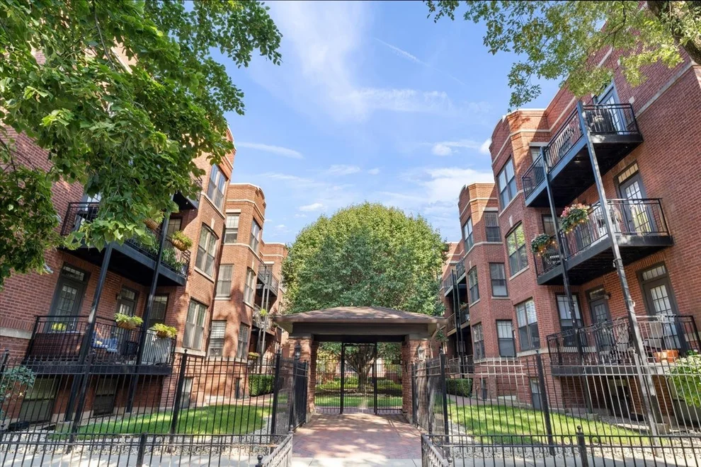 Unit for sale at 2701 N Mildred Avenue, Chicago, IL 60614