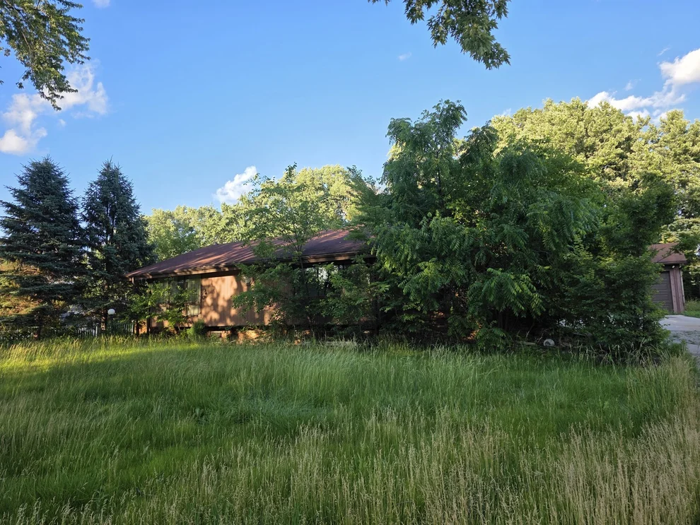 Unit for sale at 1333 Sunset Drive, Schaumburg, IL 60193