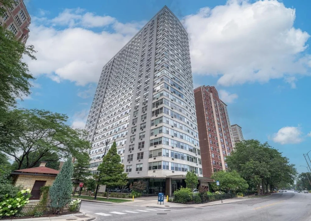 Unit for sale at 3900 N Lake Shore Drive, Chicago, IL 60613
