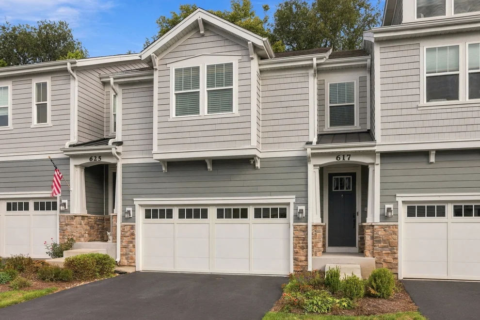 Unit for sale at 617 Riverbank Court, Geneva, IL 60134