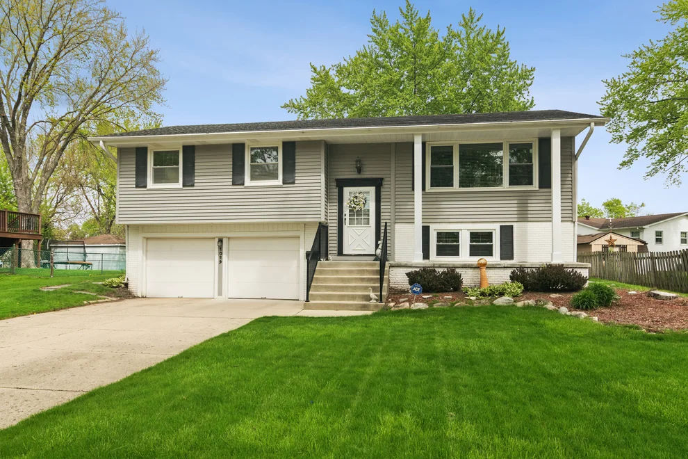 Unit for sale at 1029 Webster Lane, Schaumburg, IL 60193