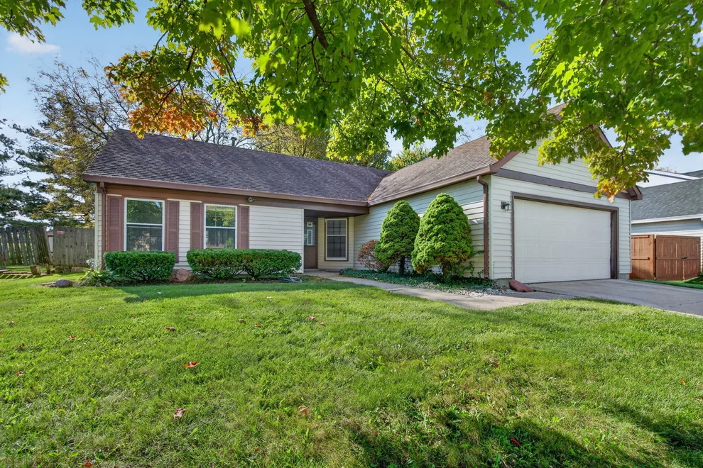 Unit for sale at 1840 Shetland Drive, Wheaton, IL 60189