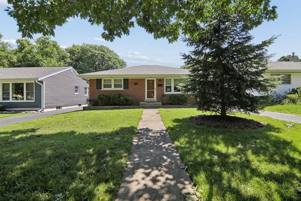 Unit for sale at 29 N Summit Avenue, Villa Park, IL 60181