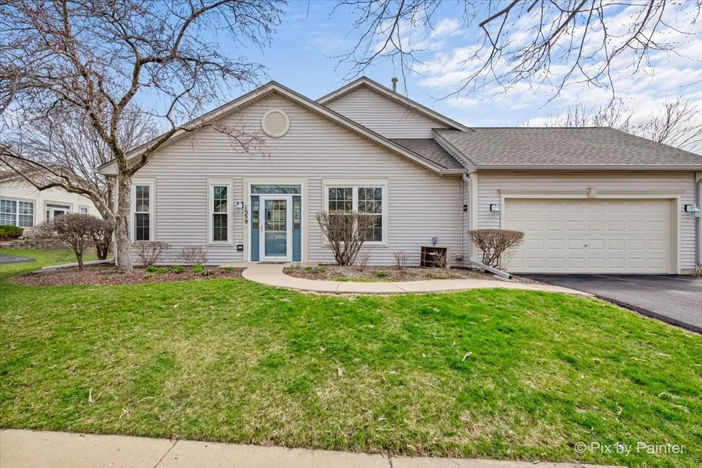 Unit for sale at 1539 Keystone Court, Elgin, IL 60120