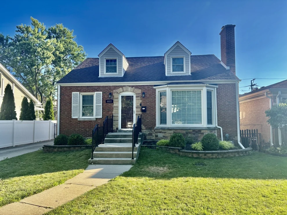 Unit for sale at 6922 N Owen Avenue, Chicago, IL 60631