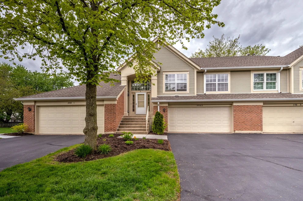 Unit for sale at 338 Ashford Circle, Bartlett, IL 60103