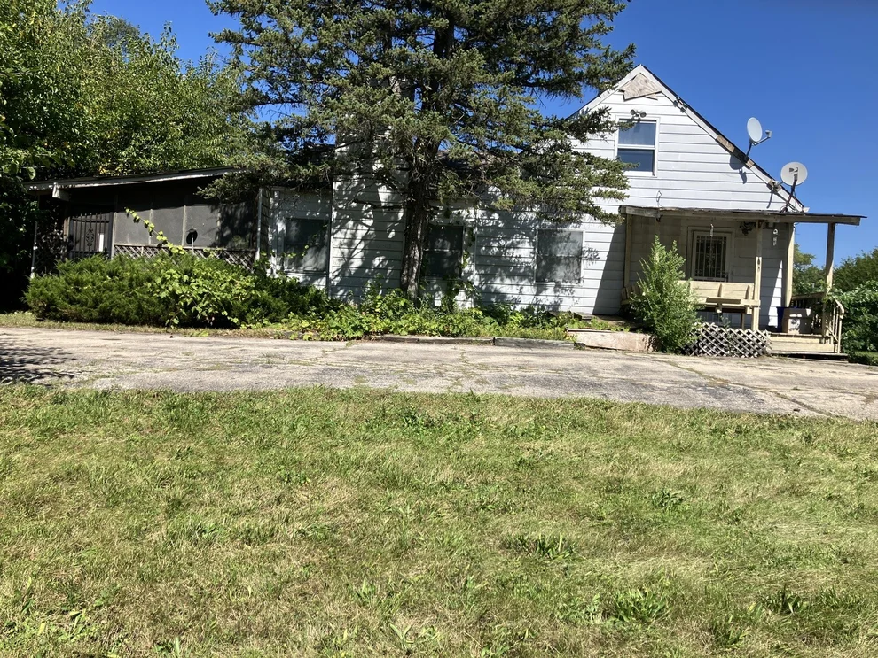 Unit for sale at 24W459 Lawrence Avenue, Roselle, IL 60172