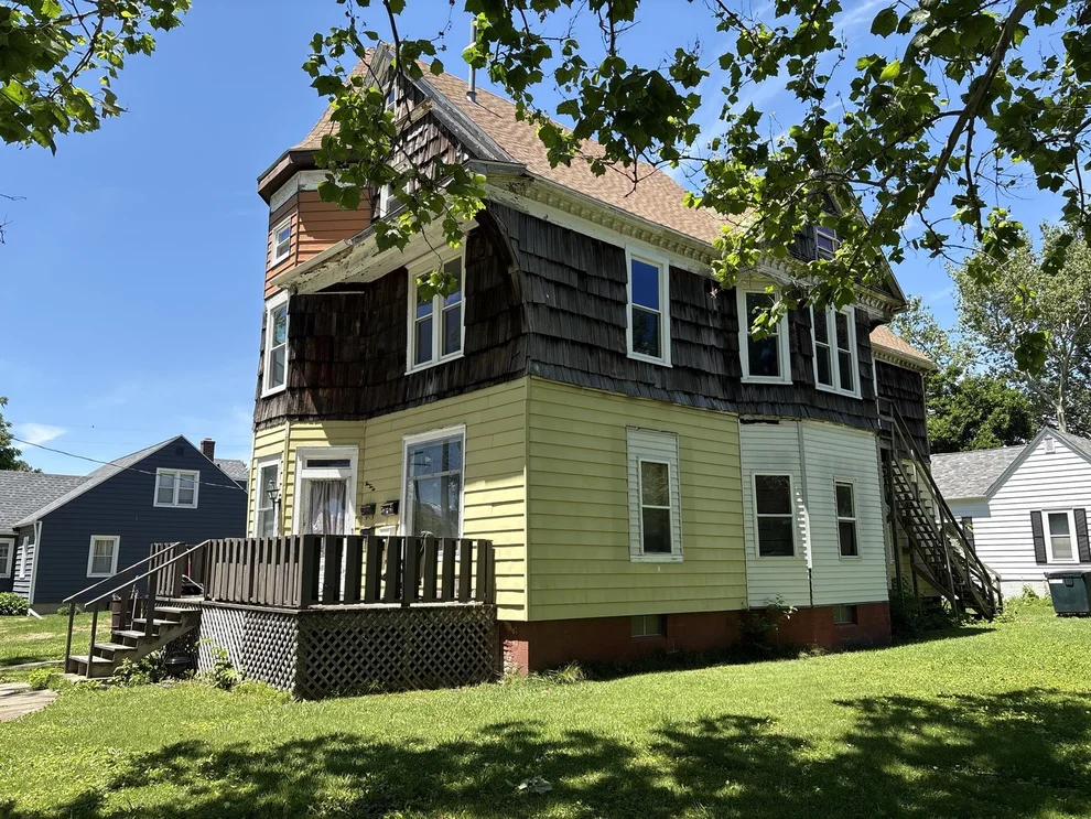 Unit for sale at 526 E 9th Street, Gibson City, IL 60936