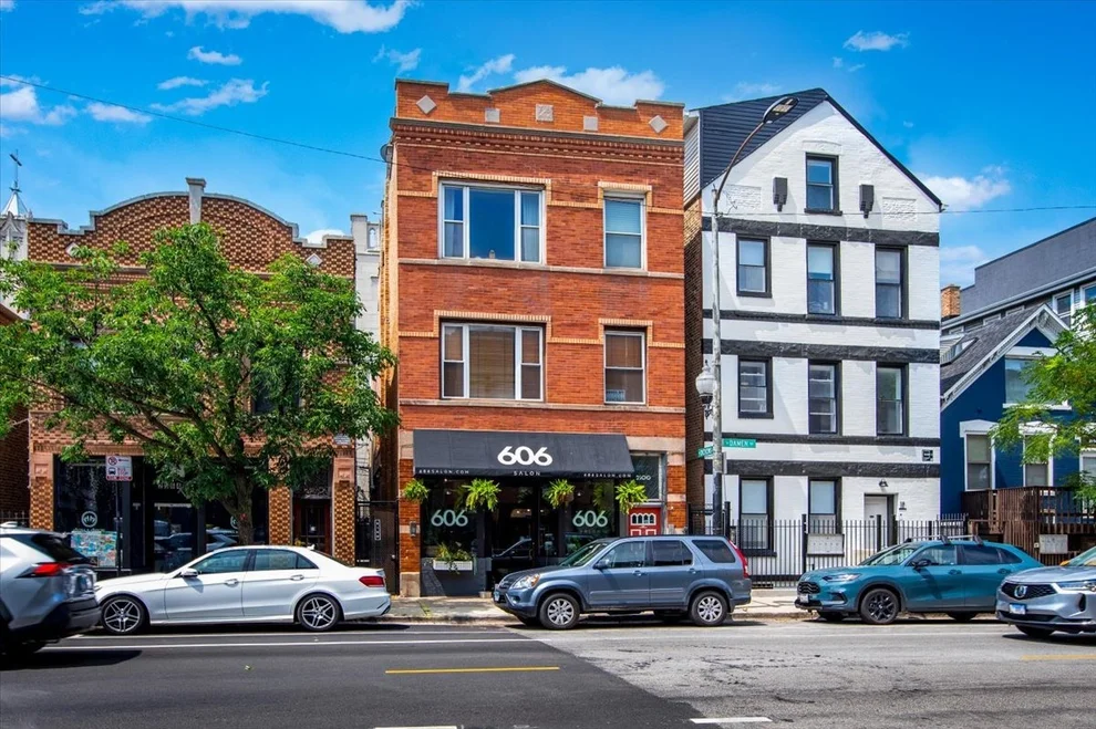 Unit for sale at 2100 N Damen Avenue, Chicago, IL 60647