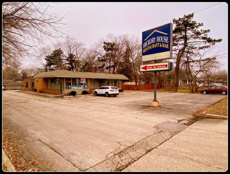 Unit for sale at 38652 N Sheridan Road, Beach Park, IL 60099