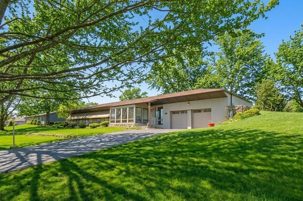 Unit for sale at 562 Kathleen Street, Gilberts, IL 60136