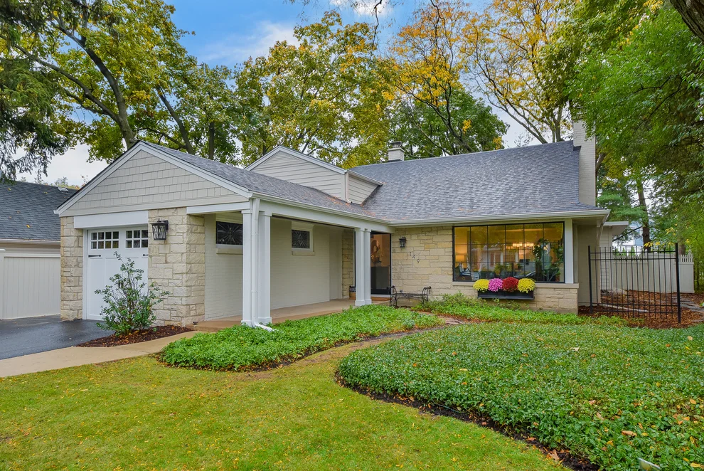 Unit for sale at 149 Norfolk Avenue, Clarendon Hills, IL 60514