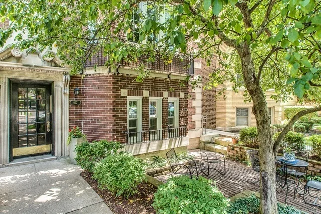 Unit for sale at 927 HINMAN Avenue, EVANSTON, IL 60202