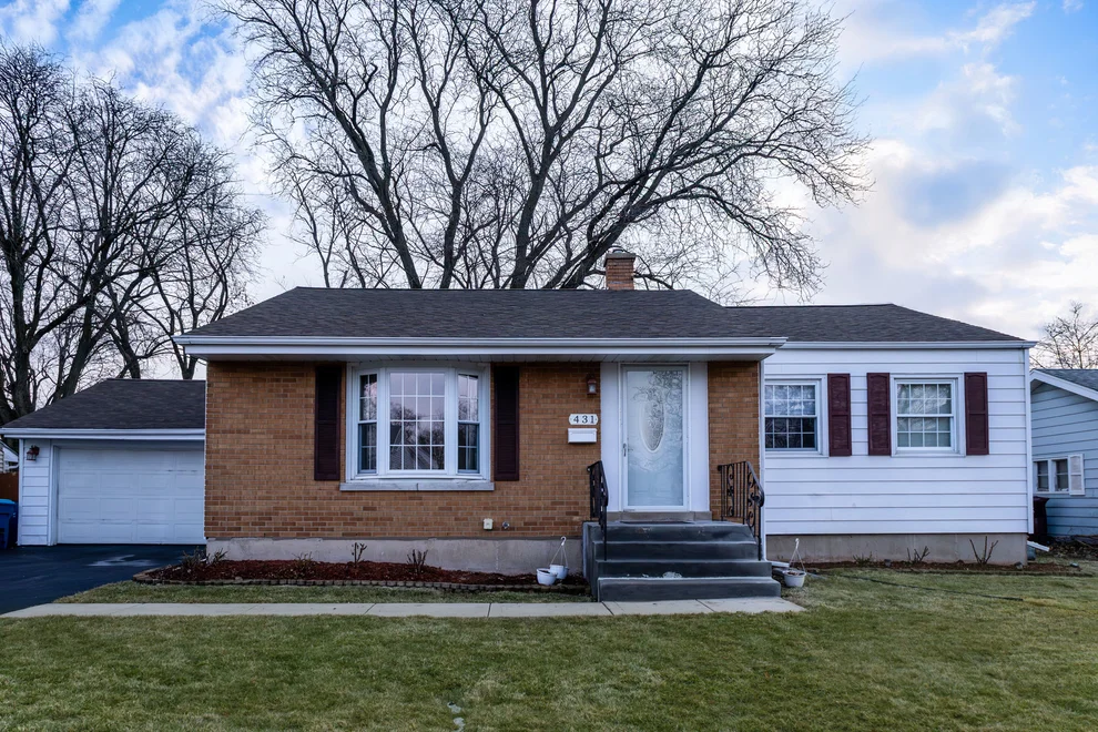 Unit for sale at 431 Longwood Drive, Chicago Heights, IL 60411