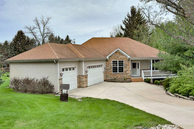 Unit for sale at 6205 S Kilkenny Drive, CRYSTAL LAKE, IL 60014