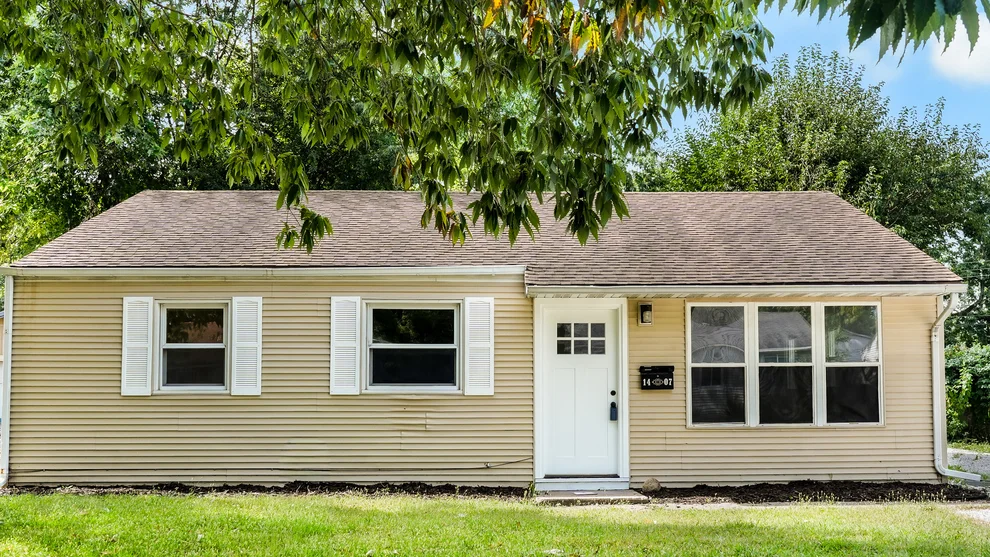 Unit for sale at 1407 Paula Drive, Champaign, IL 61821