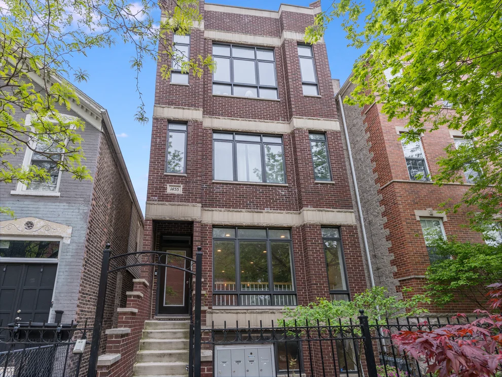Unit for sale at 1455 W Fry Street, Chicago, IL 60642
