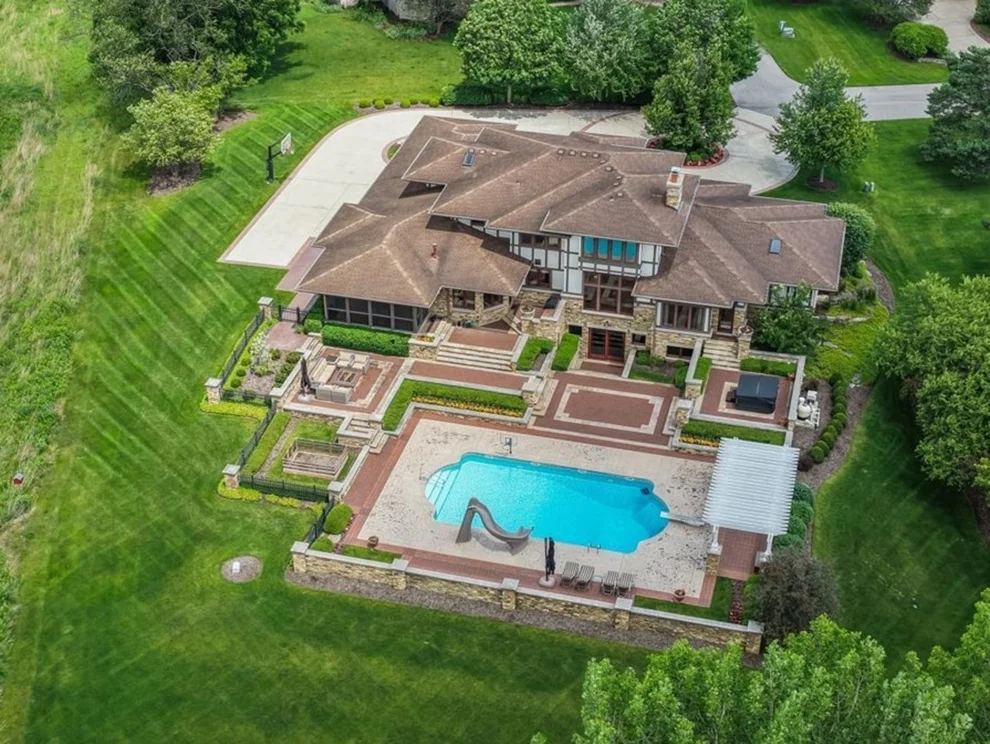 Unit for sale at 39W973 Crosscreek Lane, St. Charles, IL 60175