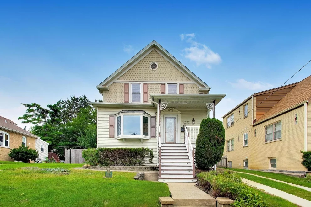 Unit for sale at 6272 N Niagara Avenue, Chicago, IL 60631