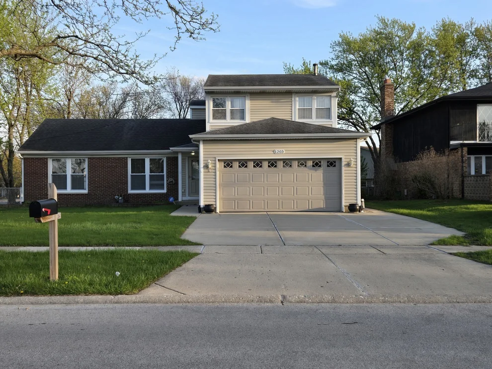 Unit for sale at 1203 Timber Drive, Elk Grove Village, IL 60007