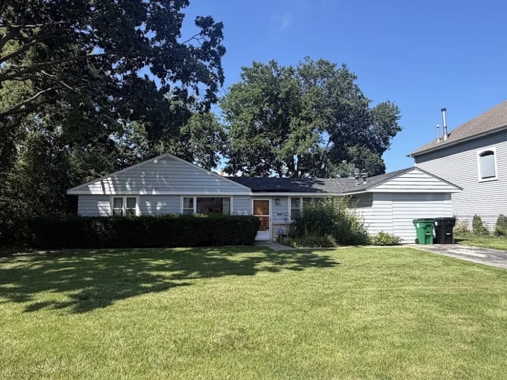 Unit for sale at 2164 Manor Lane, Park Ridge, IL 60068