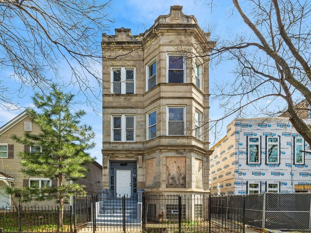 Unit for sale at 1621 S Lawndale Avenue, Chicago, IL 60623