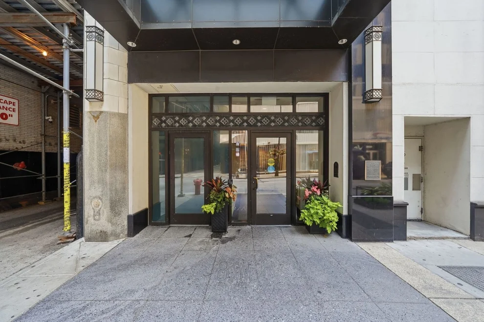 Unit for sale at 8 W Monroe Street, Chicago, IL 60603