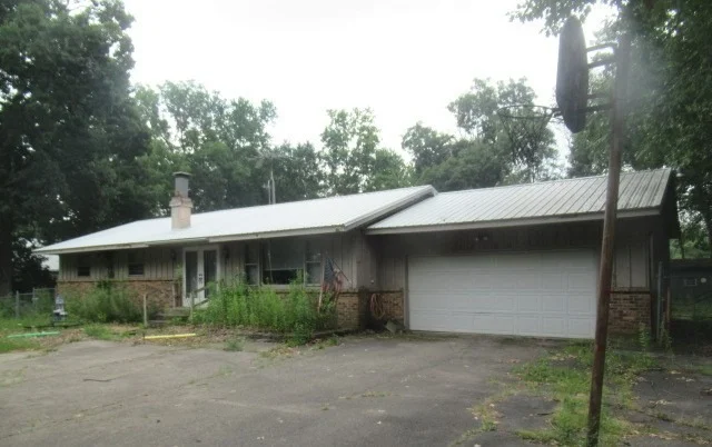 Unit for sale at 13090 River Road, Plano, IL 60545