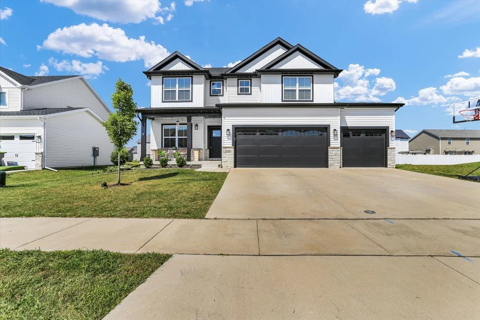 Unit for sale at 508 Wheatley Drive, Mahomet, IL 61853