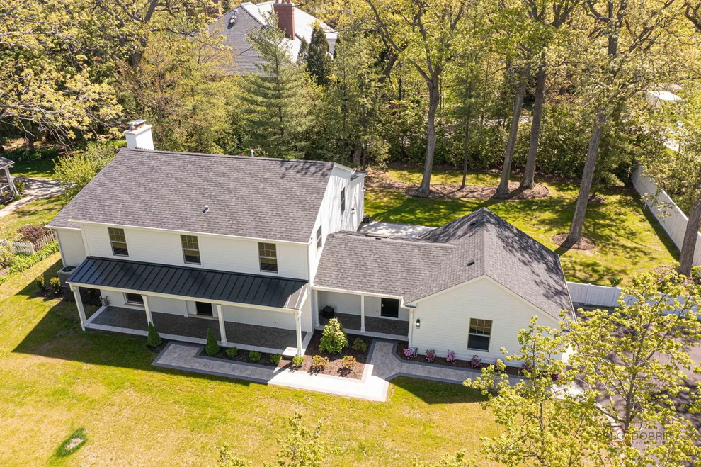 Unit for sale at 707 Brierhill Road, Deerfield, IL 60015