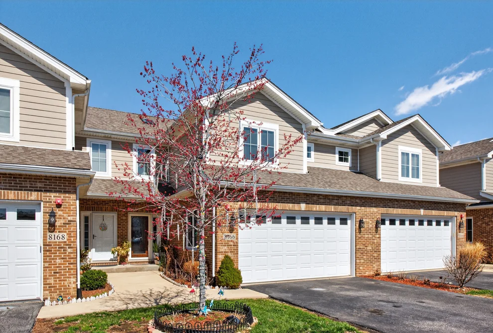 Unit for sale at 8166 W 87th Street, Hickory Hills, IL 60457