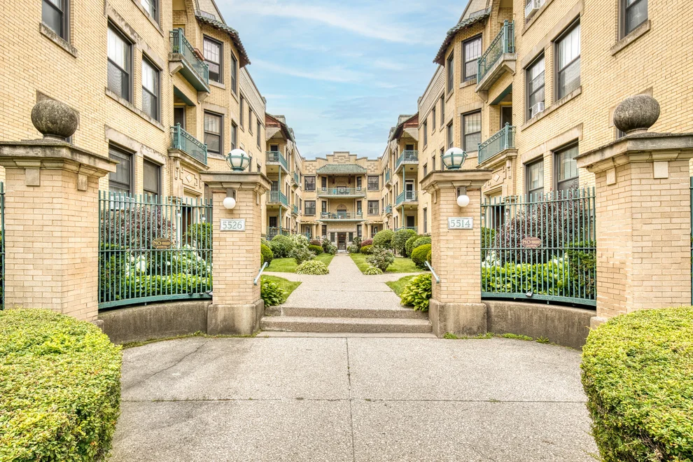Unit for sale at 5522 S Cornell Avenue, Chicago, IL 60637