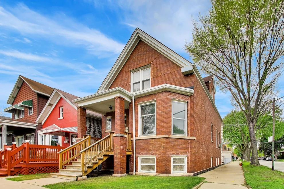 Unit for sale at 3400 S Wood Street, Chicago, IL 60608