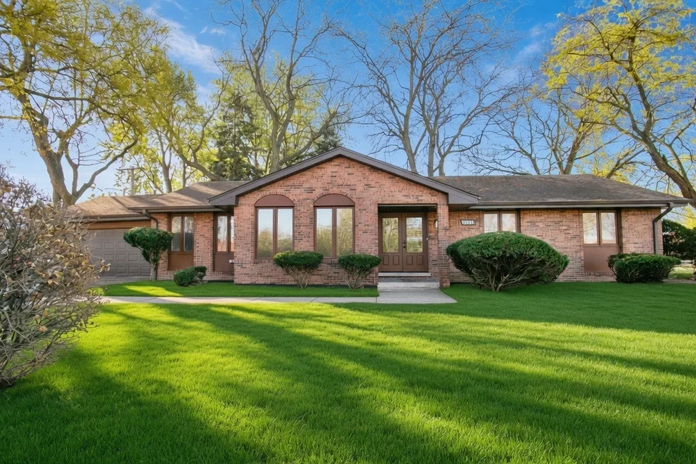 Unit for sale at 17001 Kimbark Avenue, South Holland, IL 60473