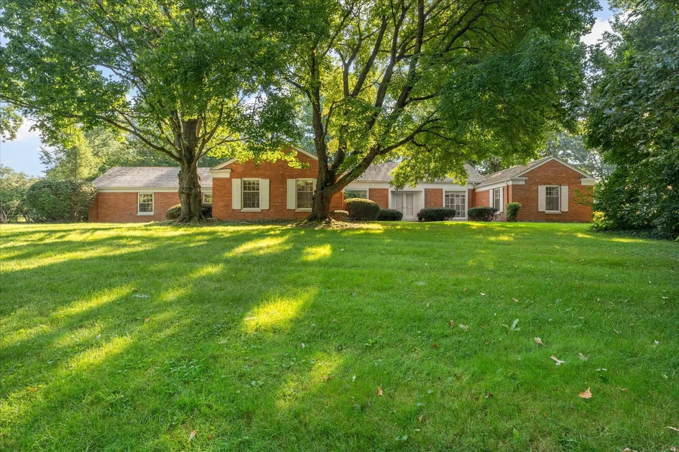 Unit for sale at 1110 Country Lane, Champaign, IL 61821