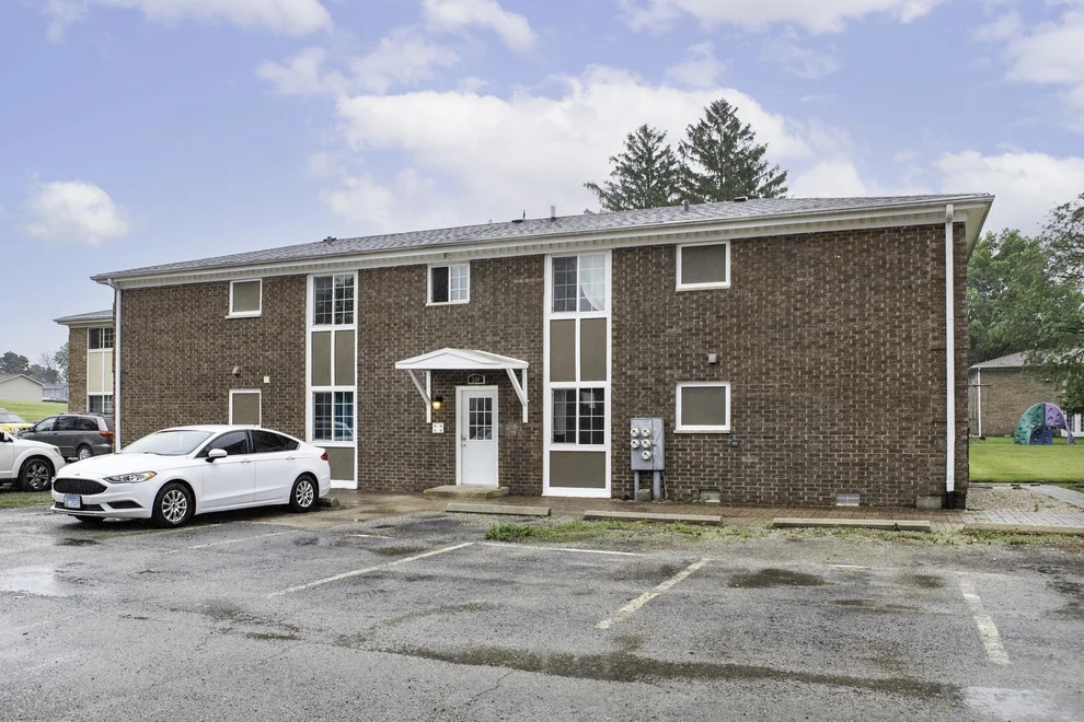 Unit for sale at 310 Wilshire Drive, Sandwich, IL 60548