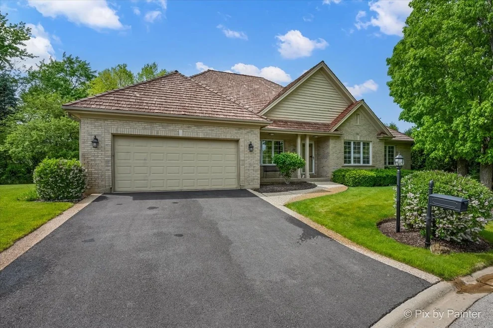Unit for sale at 20 LOCHBROOK Lane, Inverness, IL 60010