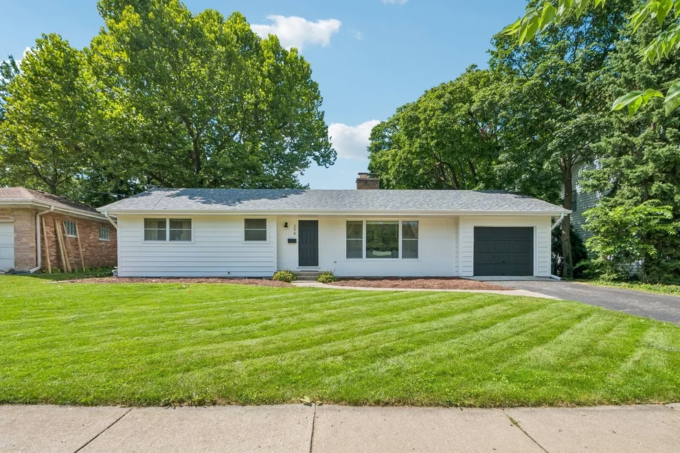 Unit for sale at 394 Bryant Avenue, Glen Ellyn, IL 60137