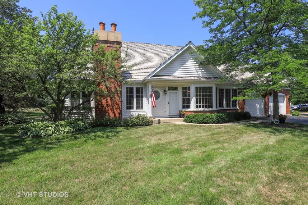 Unit for sale at 452 Woodward Court, Lake Forest, IL 60045