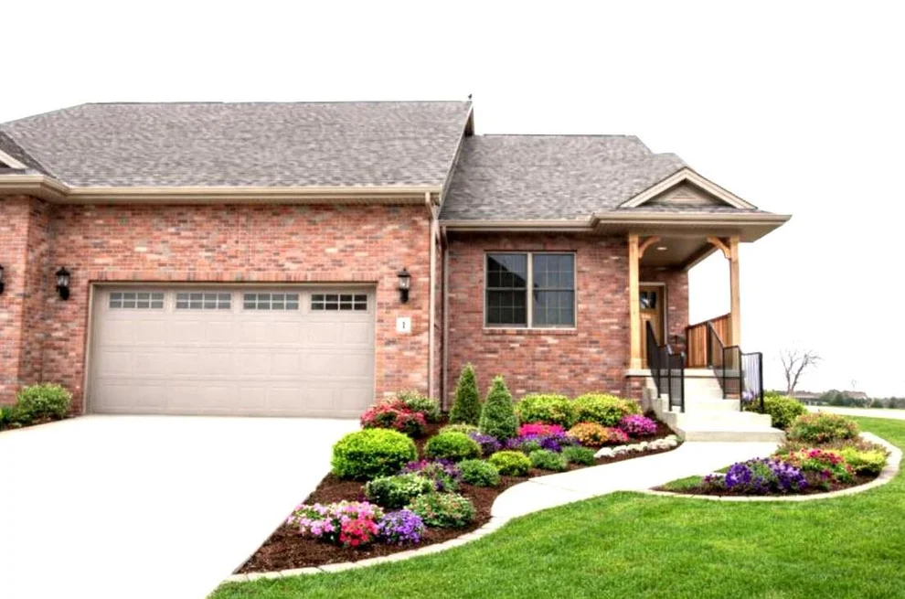 Unit for sale at 1 Saint Ivans Circle, Bloomington, IL 61705